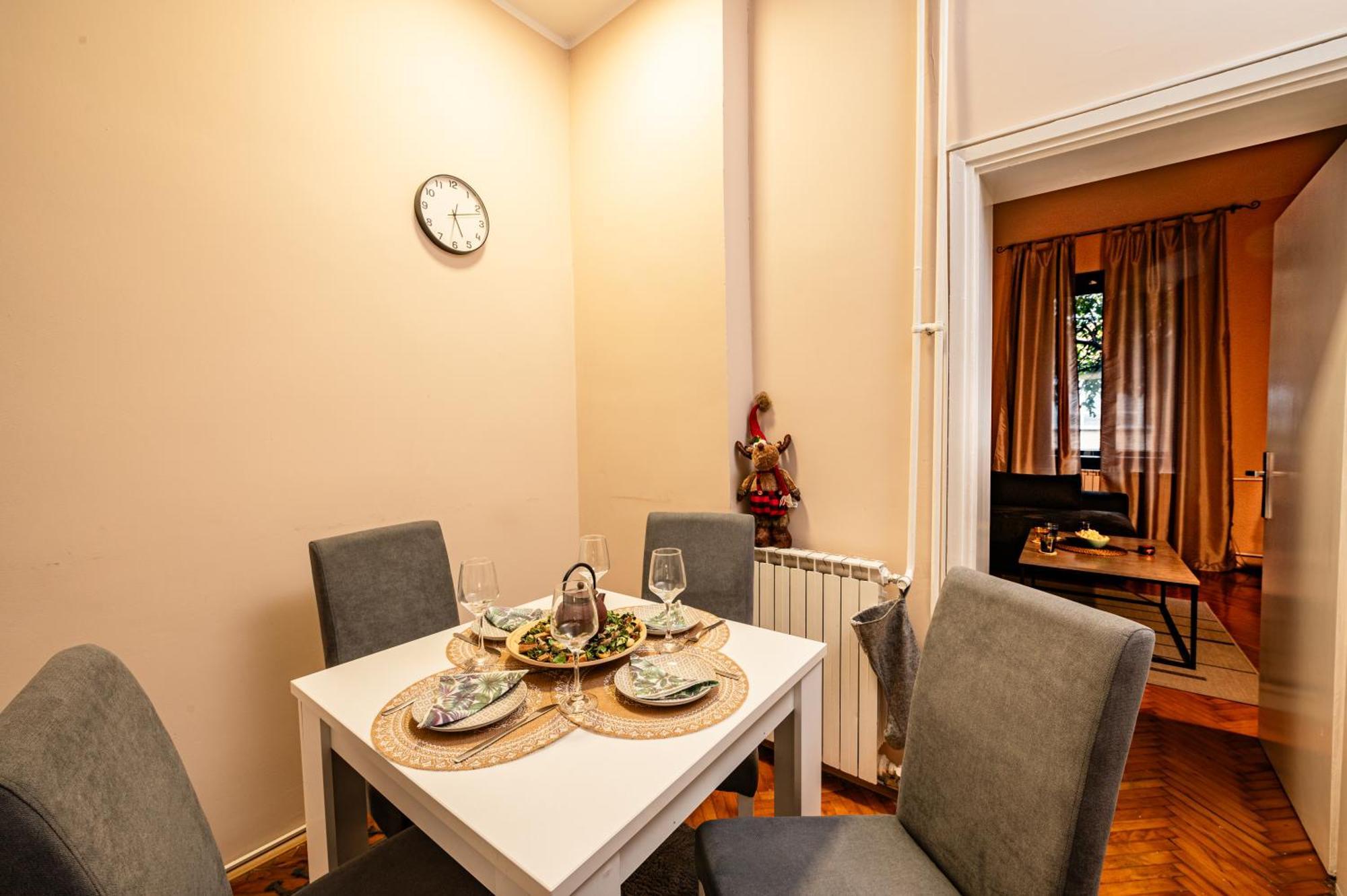Cozy Apartment In City Center Белград Екстер'єр фото