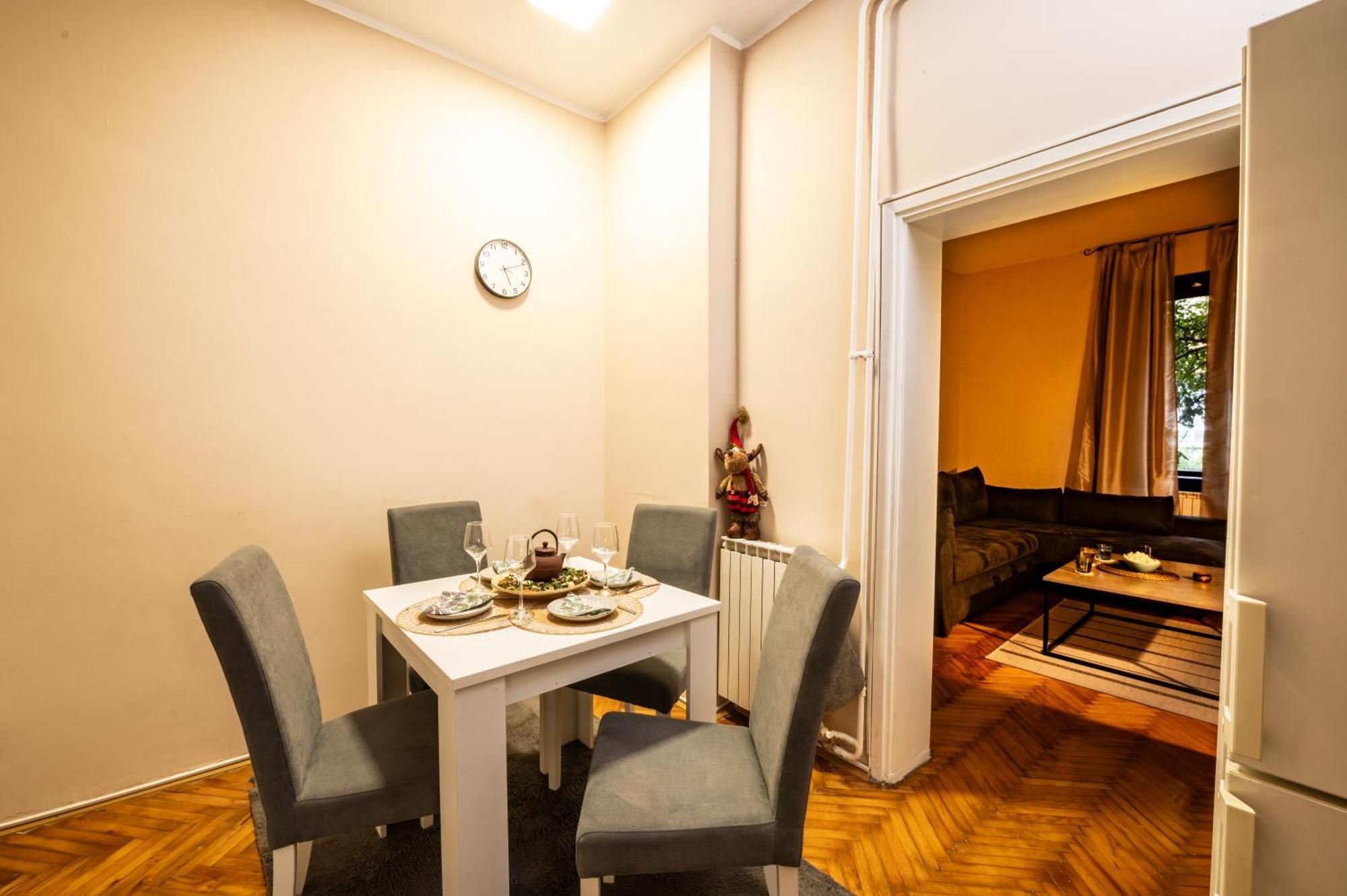 Cozy Apartment In City Center Белград Екстер'єр фото